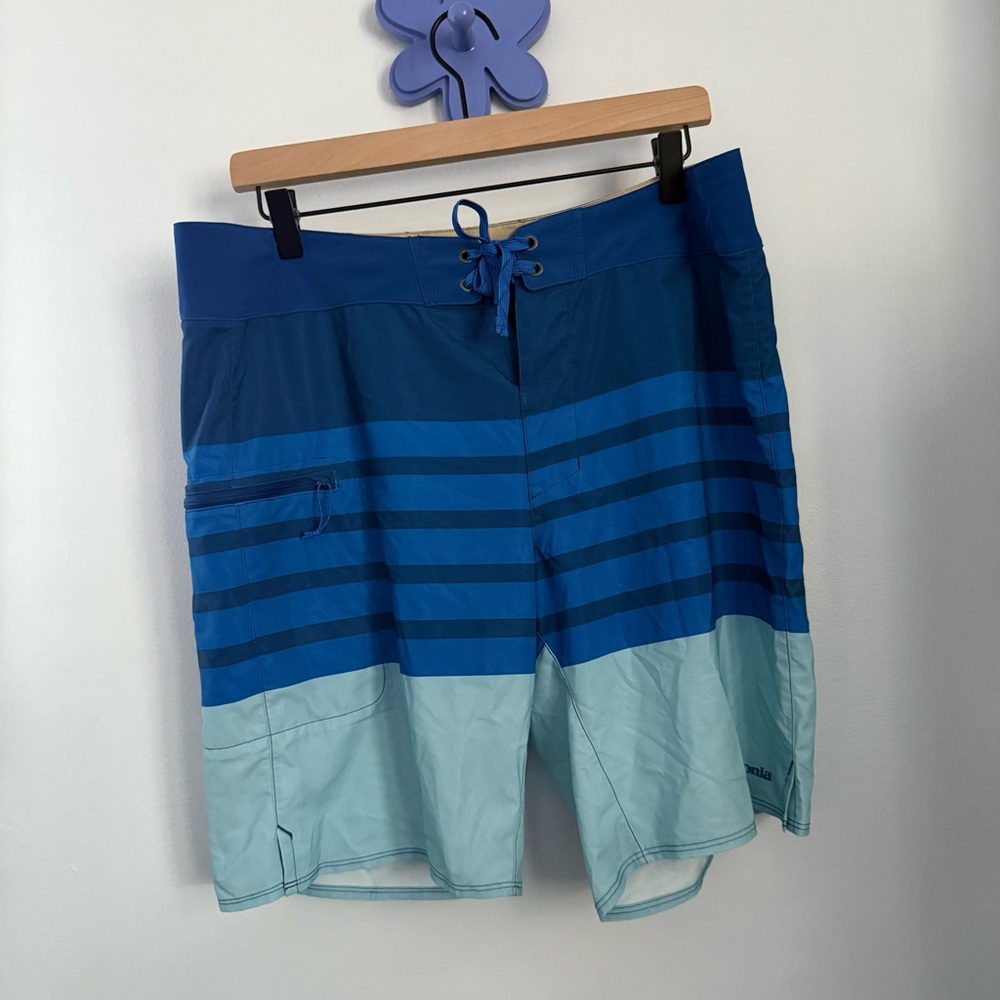 Patagonia 34 Stretch Planning Boardshorts Blue Mint‎ Stripe Beach Swim Resort